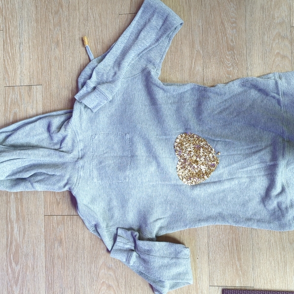 Twisted heart thermal hoodie w Swarovski crystals - Picture 1 of 1